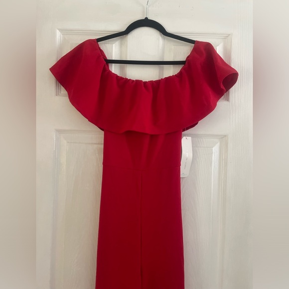 Beautiful NWT red jumpsuit - Picture 2 of 5